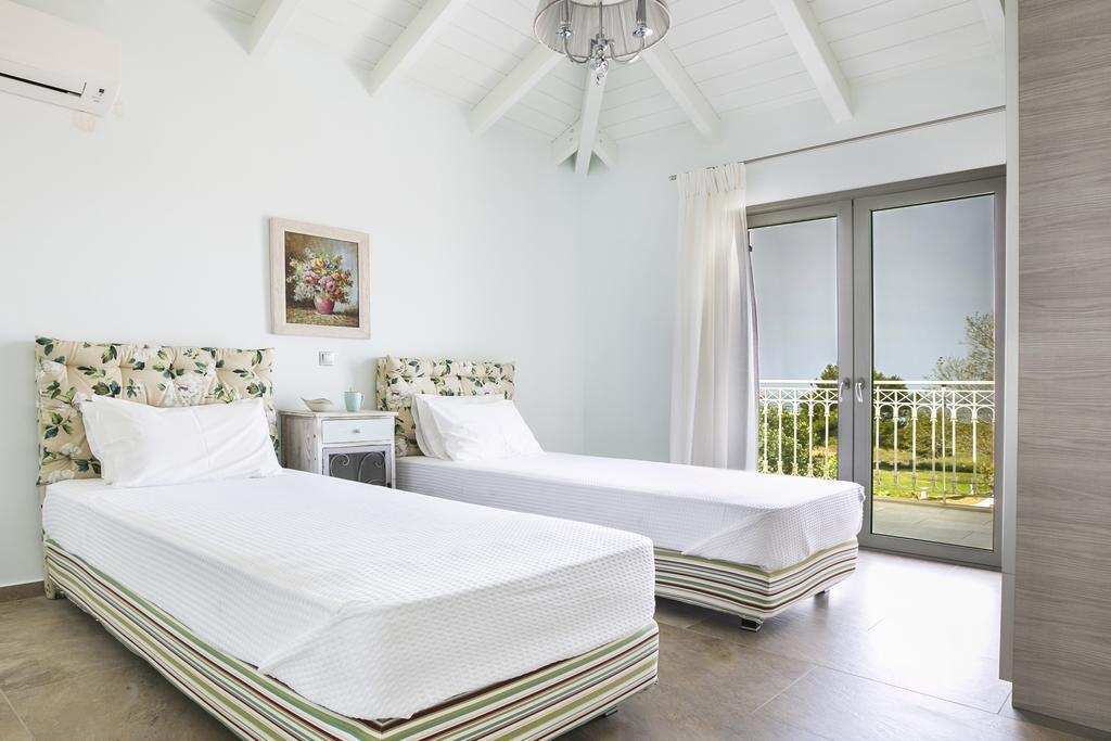 Afrodite Luxury Villa Svoronata Exterior foto