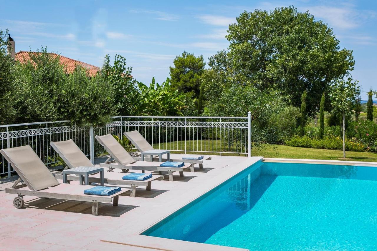 Afrodite Luxury Villa Svoronata Exterior foto